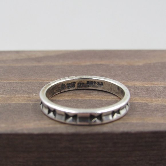 Size 5 Sterling Silver Unique Symbols Band Ring - Picture 4 of 7